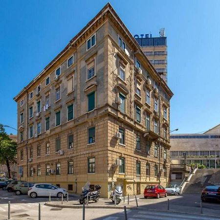 Apartman Karesa -Rijeka Buitenkant foto