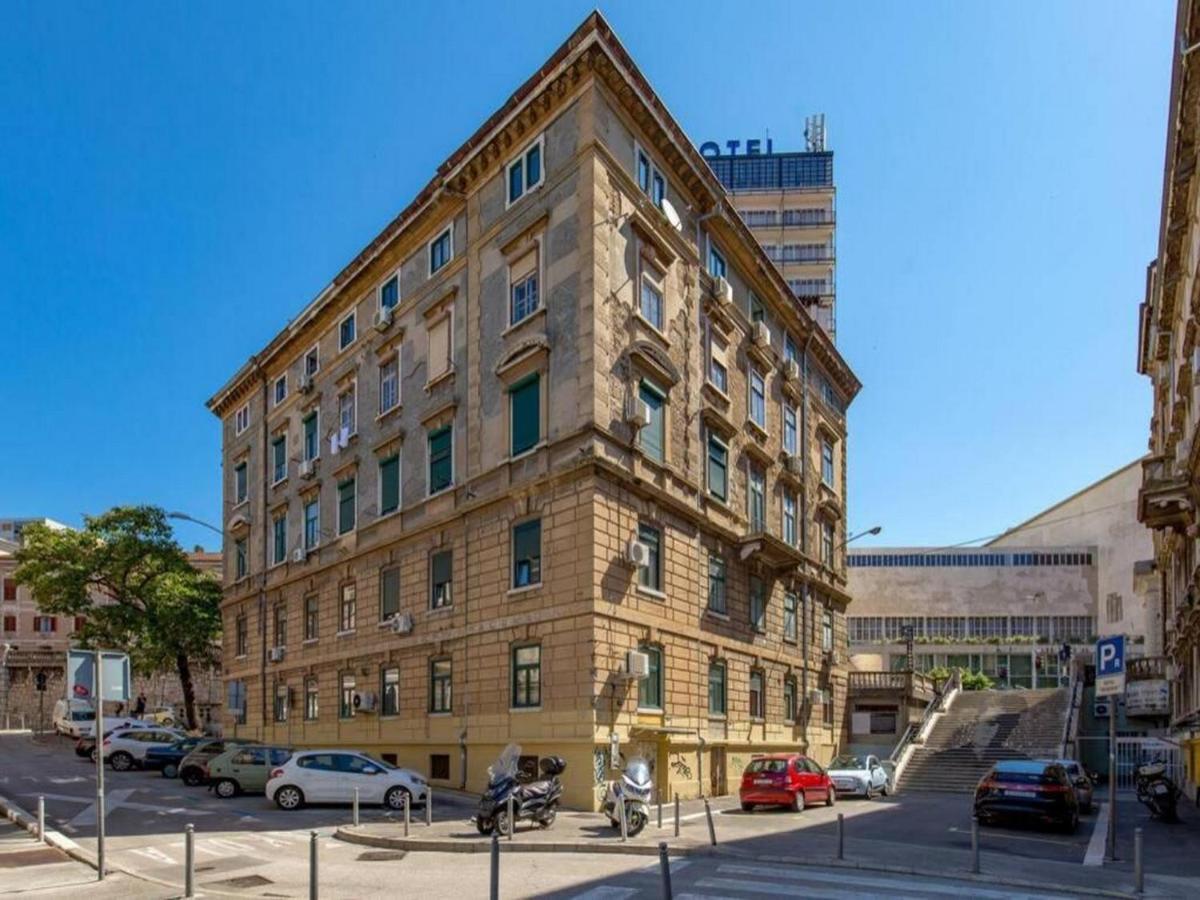Apartman Karesa -Rijeka Buitenkant foto
