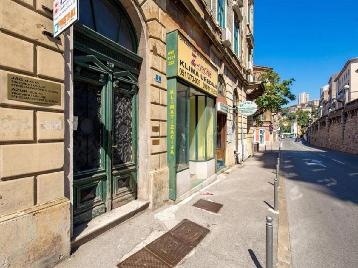 Apartman Karesa -Rijeka Buitenkant foto