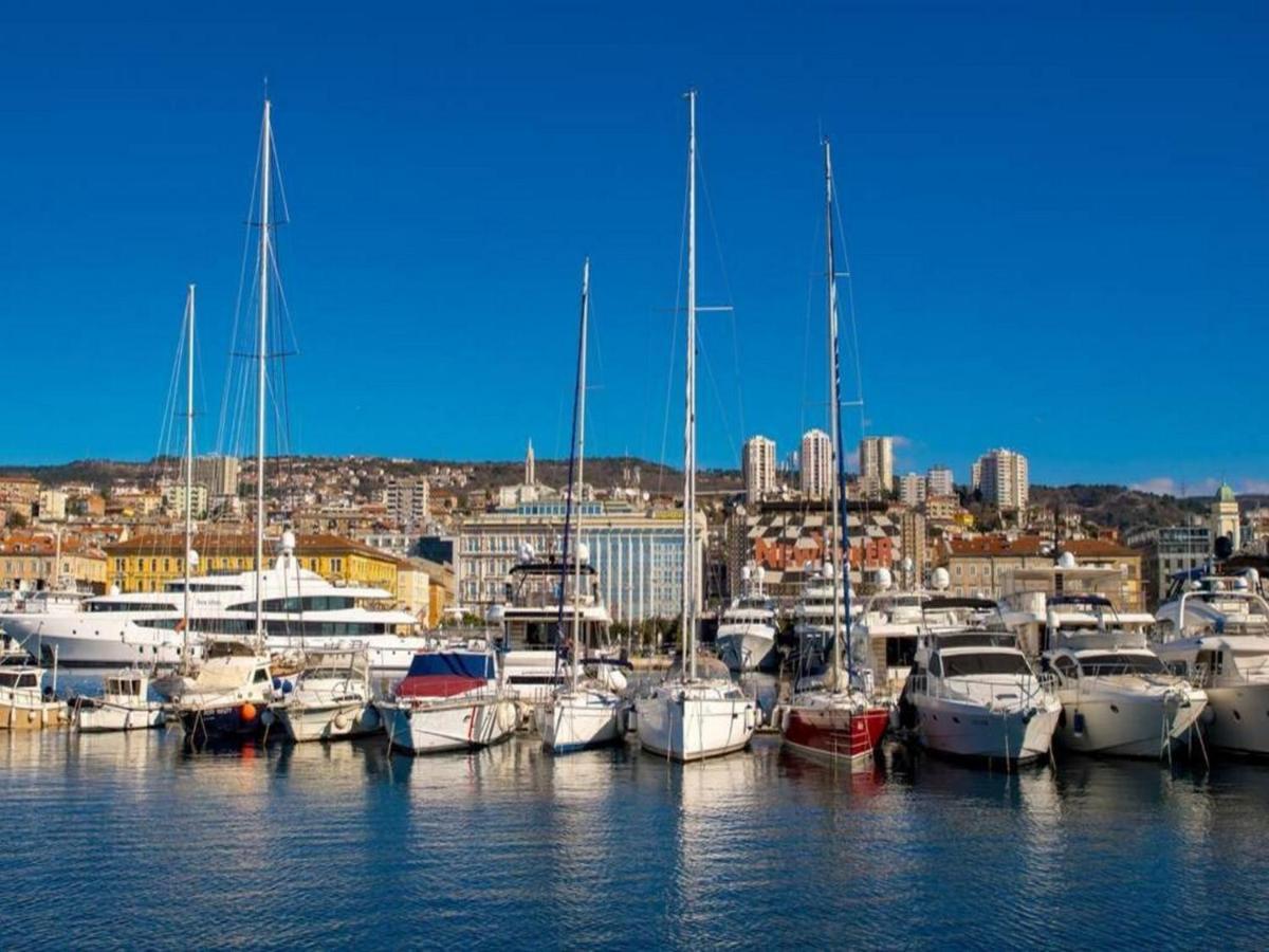 Apartman Karesa -Rijeka Buitenkant foto
